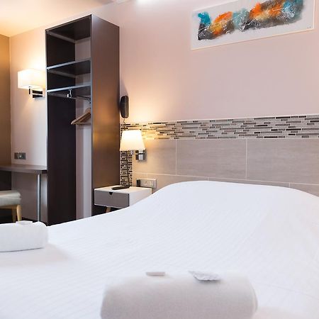 Wink Hotel Juvisy Esterno foto