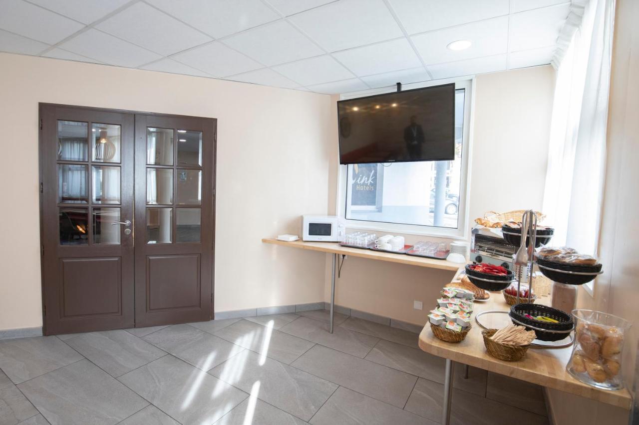 Wink Hotel Juvisy Esterno foto