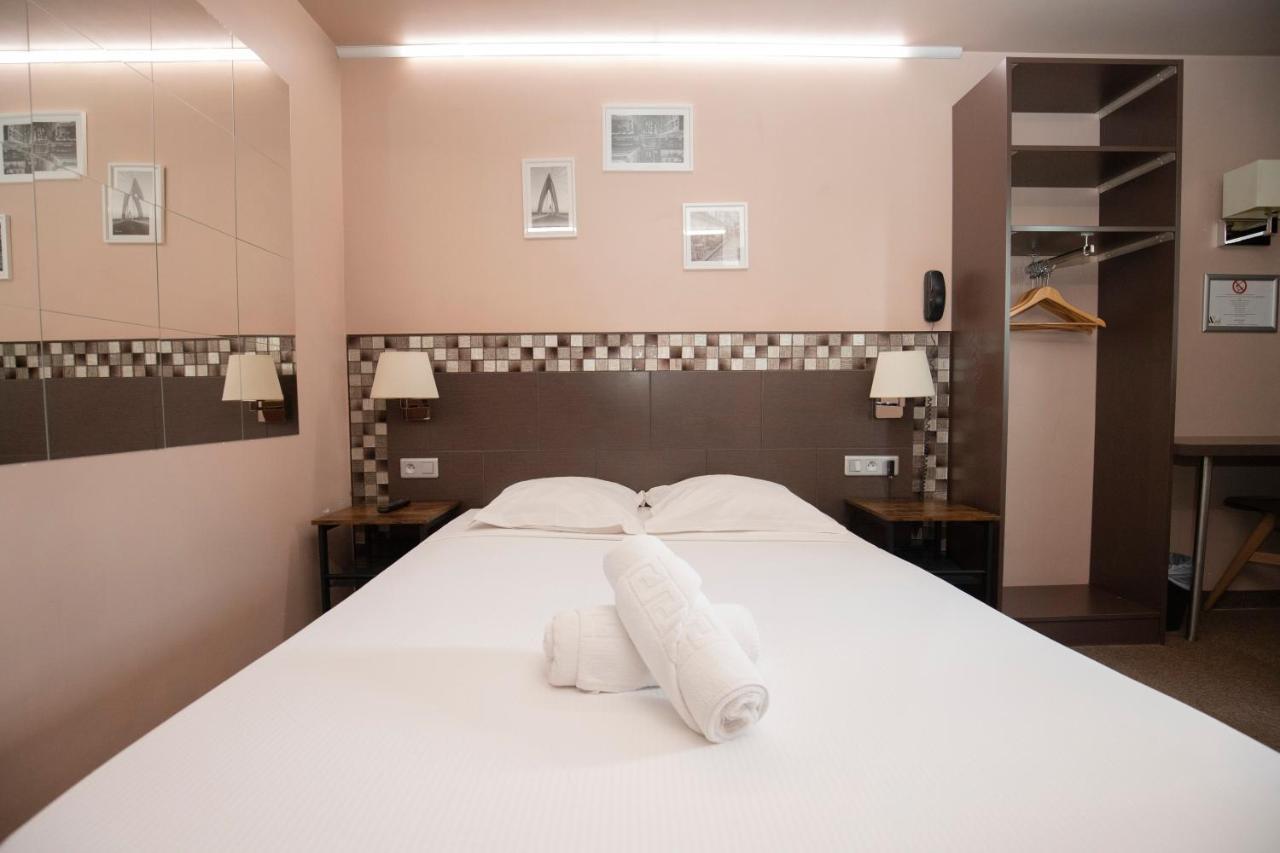 Wink Hotel Juvisy Esterno foto