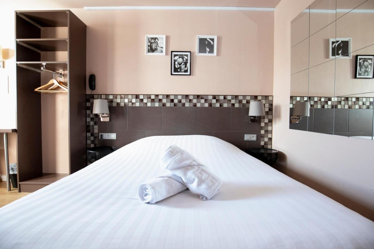 Wink Hotel Juvisy Esterno foto