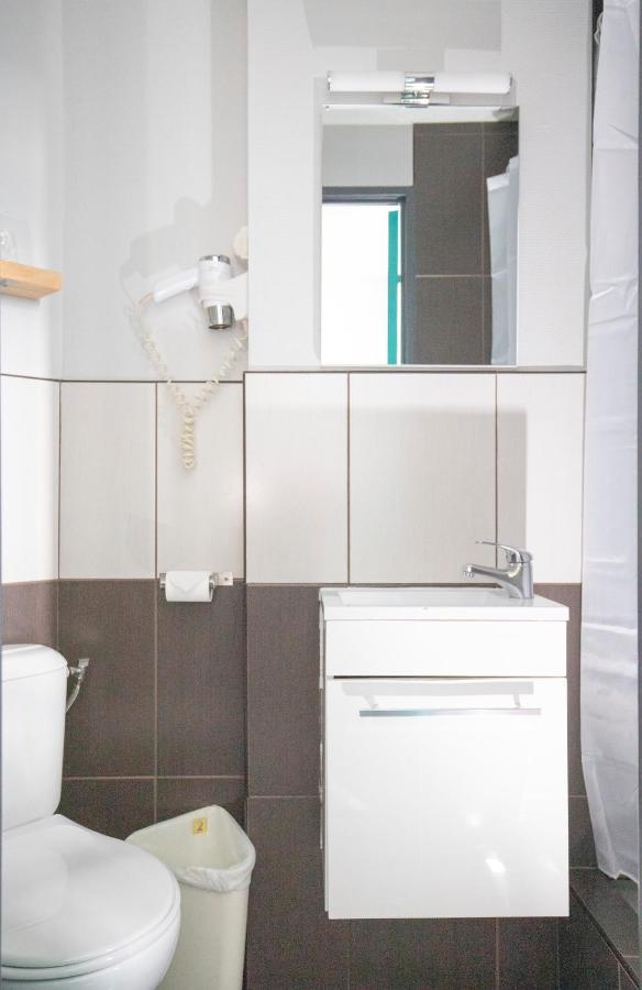 Wink Hotel Juvisy Esterno foto
